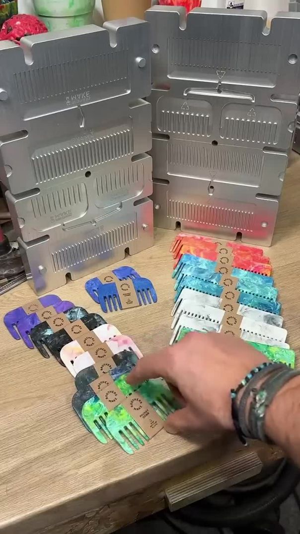 How Recycled Plastic Combs Are Made